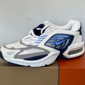 New Women's Nike Air Max Moto, 7.5 US, White, Blue, Navy, Gray. Item S14